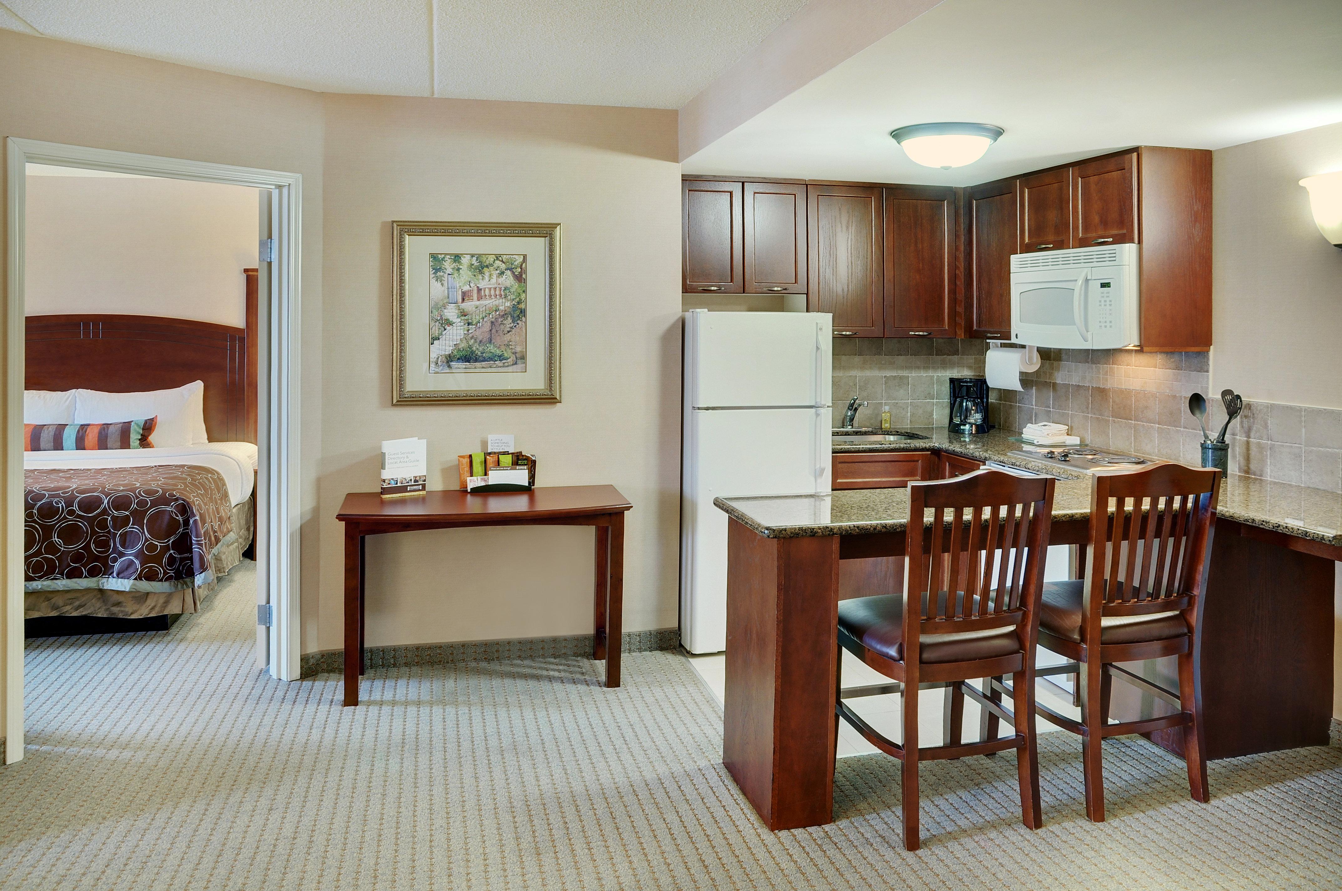 Staybridge Suites Oakville Burlington By Ihg Esterno foto