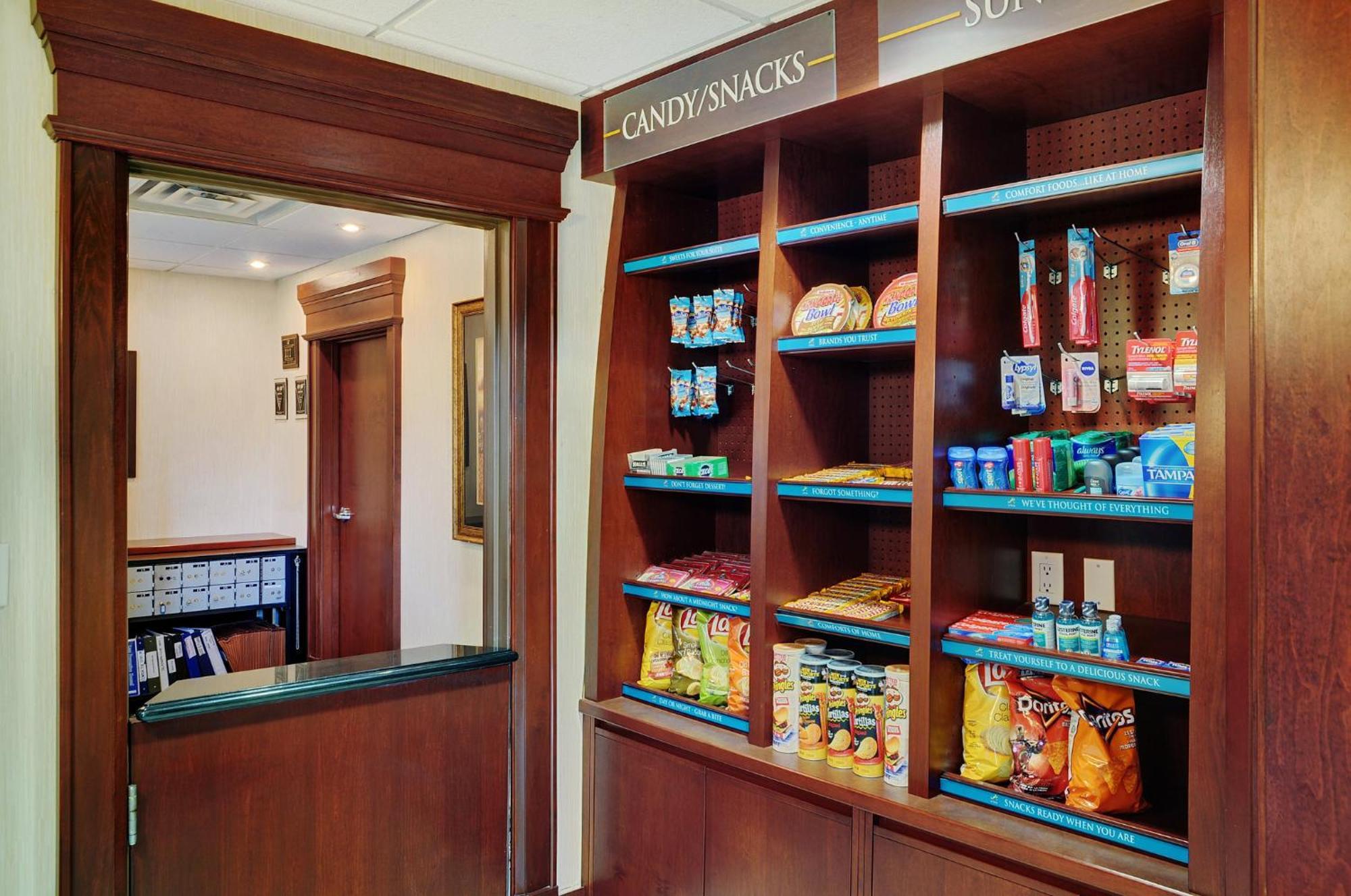 Staybridge Suites Oakville Burlington By Ihg Esterno foto