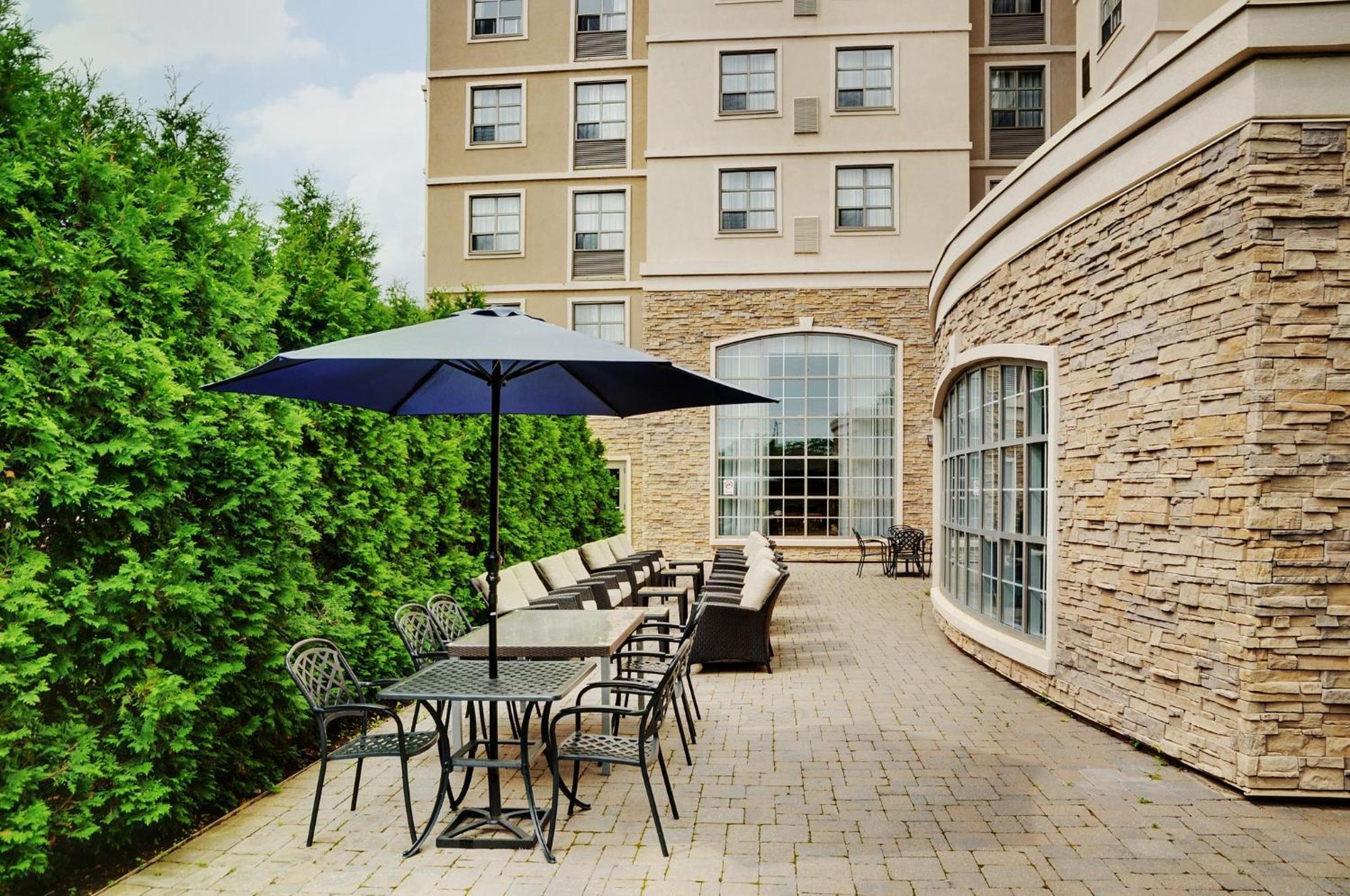 Staybridge Suites Oakville Burlington By Ihg Esterno foto