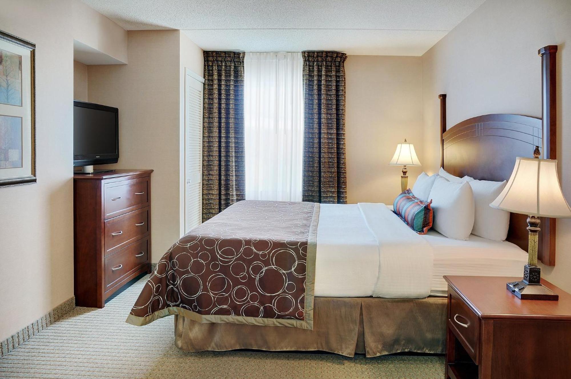 Staybridge Suites Oakville Burlington By Ihg Esterno foto