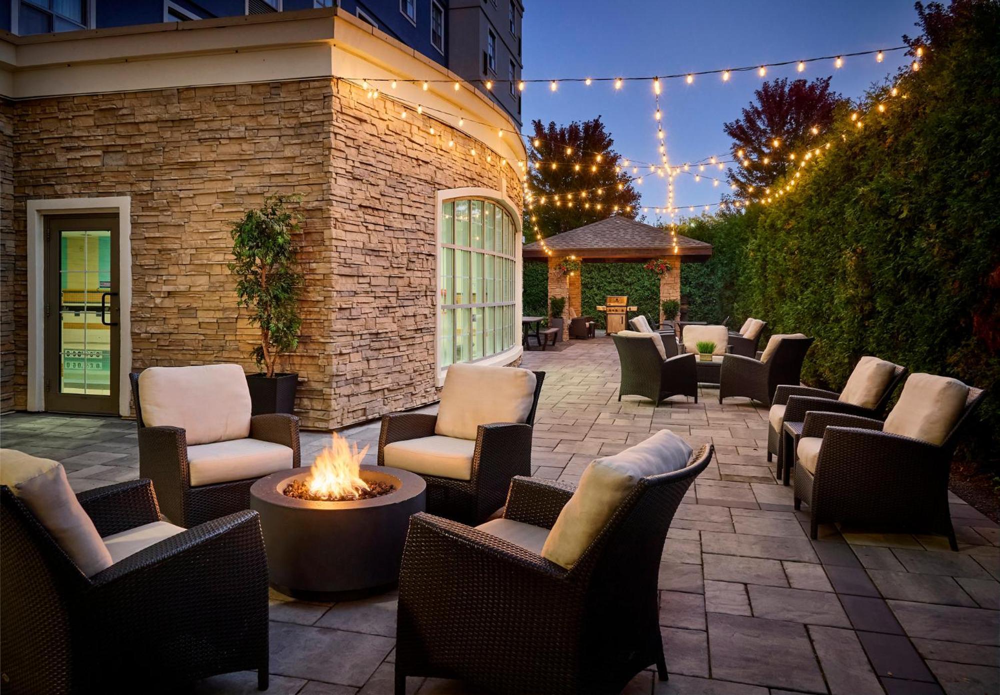 Staybridge Suites Oakville Burlington By Ihg Esterno foto